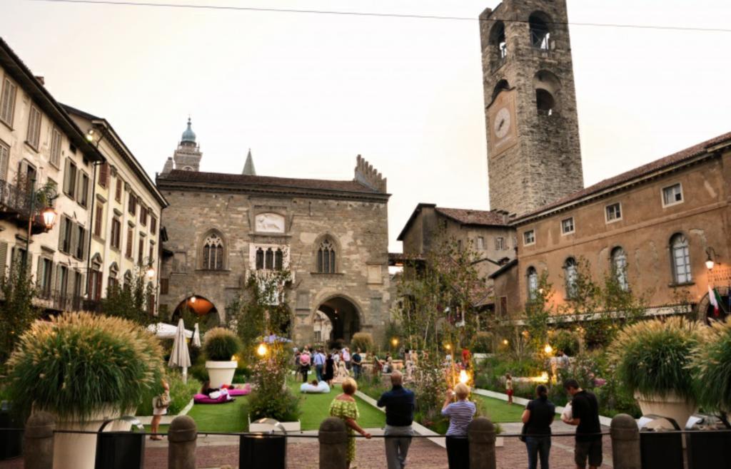 Donizetti Royal Hotel Bergamo Exterior photo